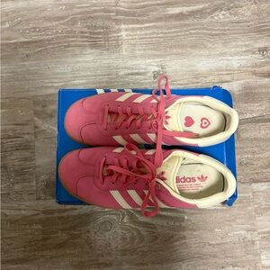 Adidas Kids Pink and Cream Sneakers